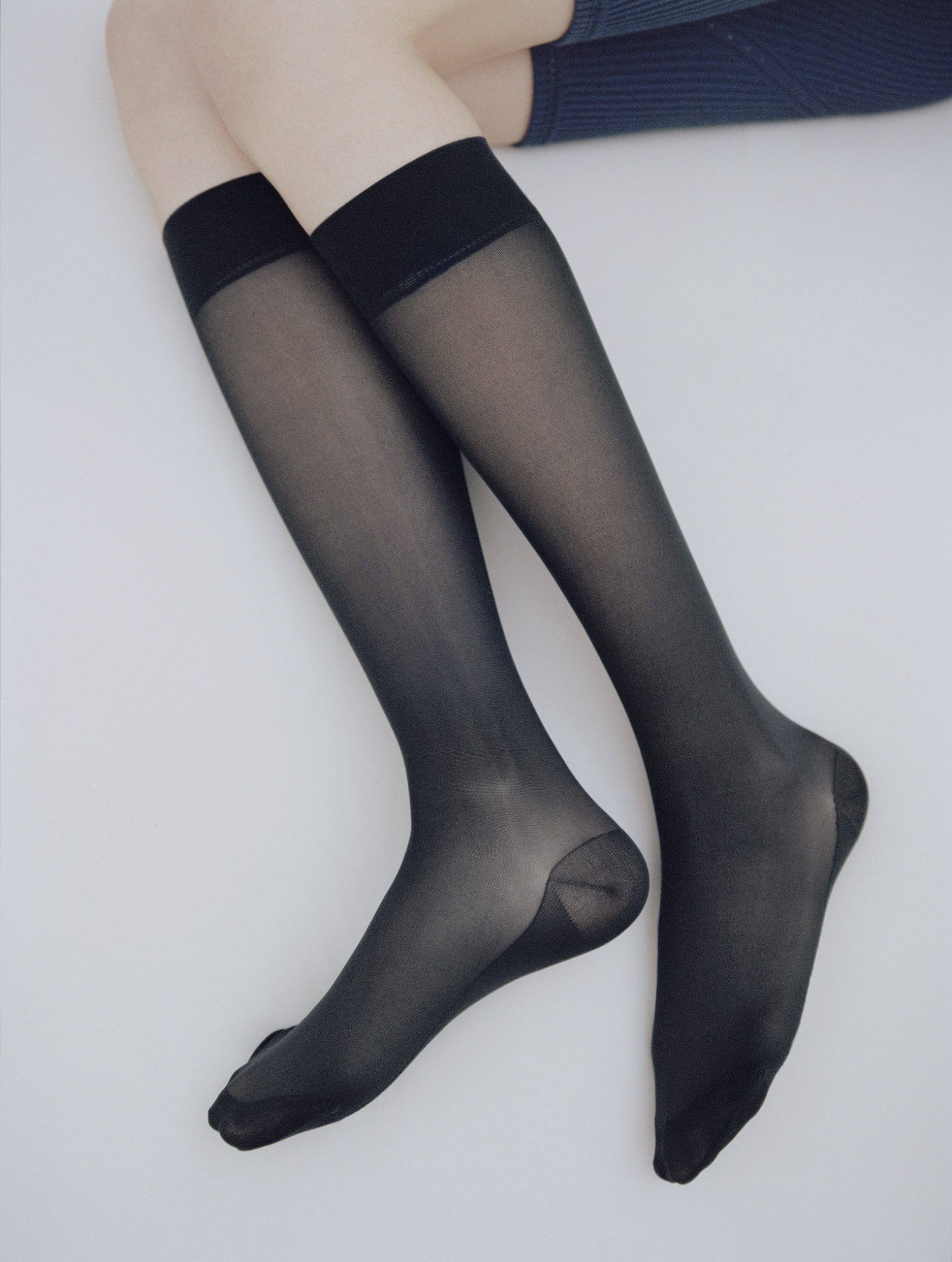 WOMEN'S MAME KUROGOUCHI HEATTECH KNITTED TIGHTS (SHEER)