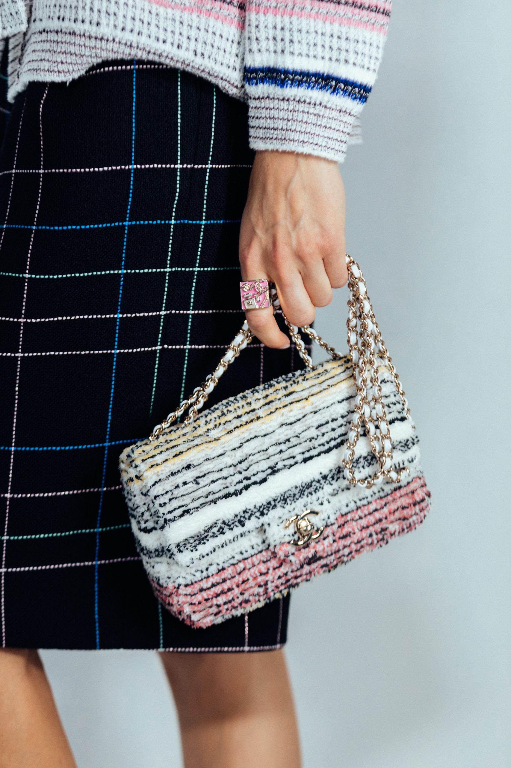 Chanel-Spring-Summer-2018-Collection-tweed-flap-bag