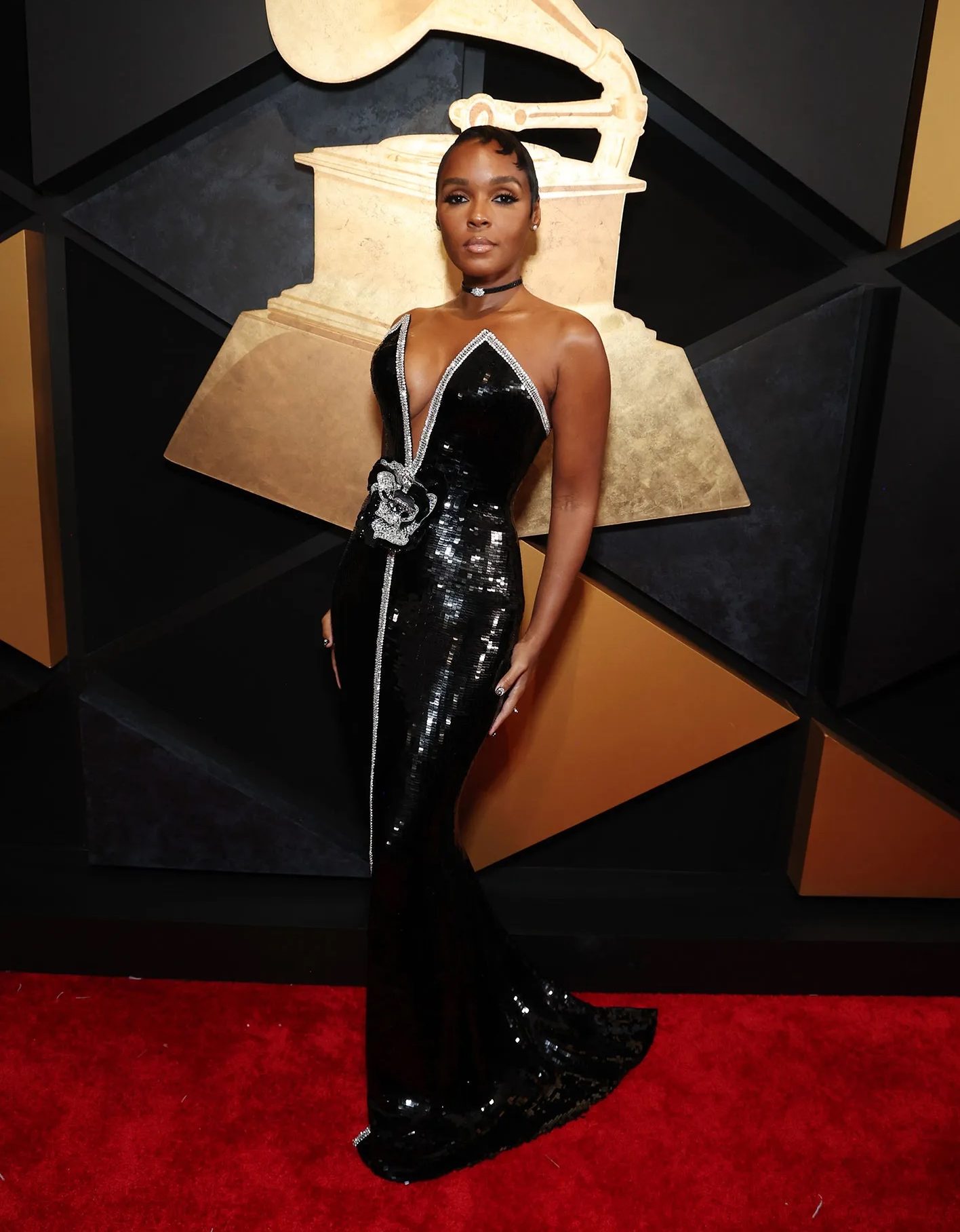 The Best Dressed Celebrities at the 2024 Grammys Red Carpet NYLON